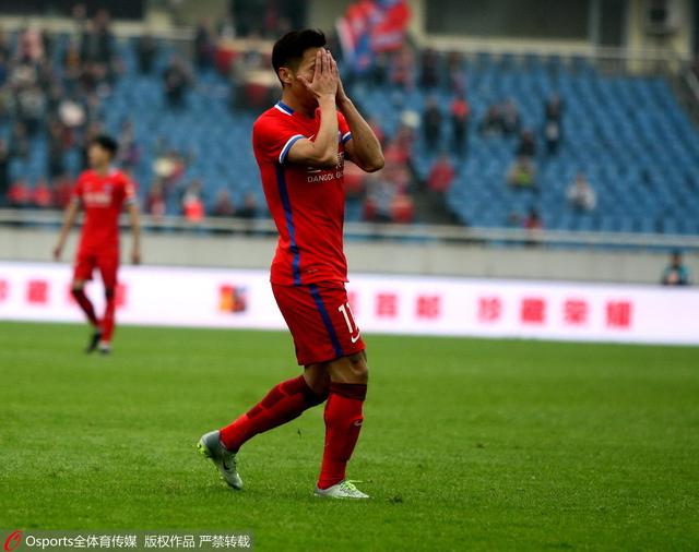 大方认爱卡哥:是的,我们订婚了 锦绣开年!