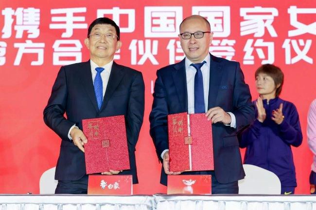2025-05-29 《去死吧，我的爱》曝海报 大表姐二胎后首亮相2025-05-19 《去死吧，我的爱》片段 大表姐帕丁森草地间缠绵2025-05-16 《雷霆特工队*》杰克·施莱尔或将执导新《X战警》2025-05-09 热门新闻 食物和爱都不可辜负！