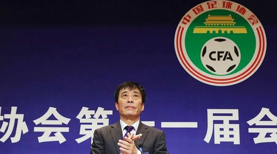 《南京照相馆》编剧之一张珂表示,能透过直播看到观众的第一反应是很幸福的事,“是观众对创作者的最高表扬和荣誉”。