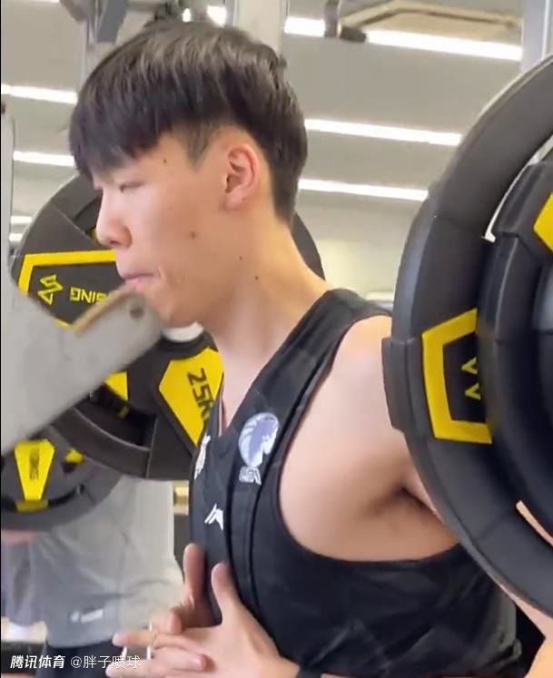 影片中，食物与人物故事、人物关系的发展变化紧密相连。