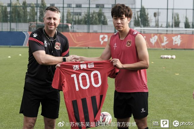 ”艾玛表示，她说很愿意与罗琳展开对话，她很沮丧她们从未坐下来好好谈谈。