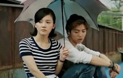 钟楚红低胸装与众嫩模斗艳 从未想过复出影坛 2013-04-27 4月26日，钟楚红(红姑)、李桂兰等明星出席于香港跑马场举行的派对。